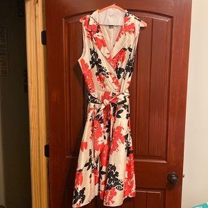 Jessica Howard Dress. Black & pink floral print on cream size 16